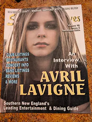 AVRIL LAVIGNE<br>Vol. 15 No. 3  2004