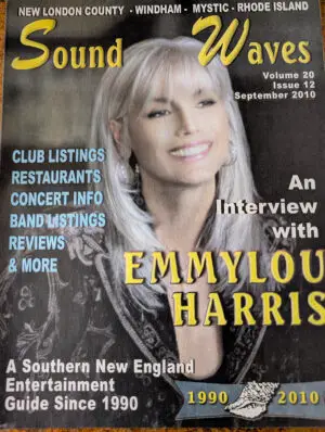 EMMYLOU HARRIS<br>Vol. 20 No. 12 - 2010